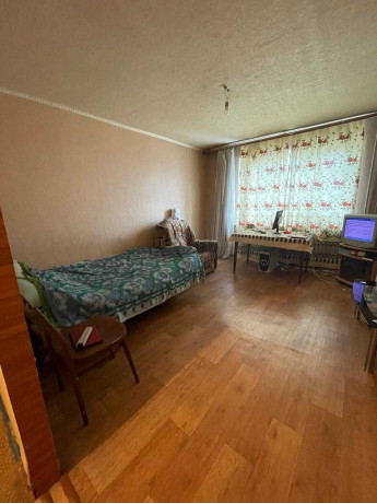 prodam-dvuxkomnatnuyu-solnecnyi-big-1