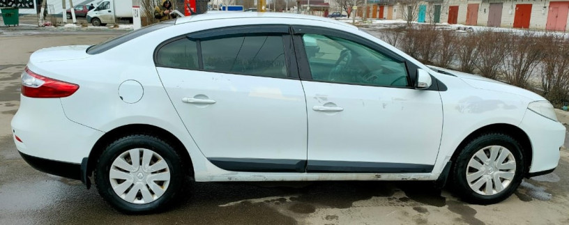 renault-fluence-2013-goda-16-mexanika-big-3