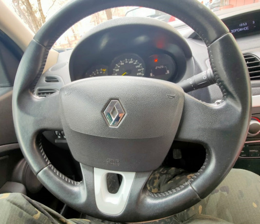 renault-fluence-2013-goda-16-mexanika-big-17