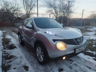 Продам Nissan Juke, полный привод, 190л с. Турбо бензин. Хорошее состояние