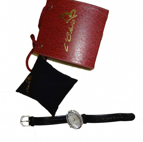 prodam-zenskie-casy-le-chic-les-sentiments-ne-nosilis-big-4