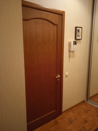 stolyarka-dveri-lestnicy-mebel-iz-naturalnogo-derevo-big-16