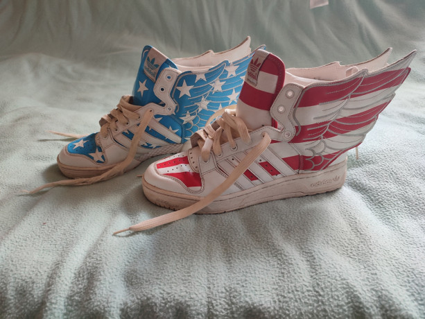 krossovki-adidas-jeremy-scott-big-0