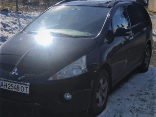 Продам Mitsubishi Grandis 2010 2,4 АКПП 7 мест