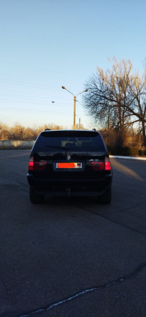 bmw-x5-v-dostoinom-sostoyanii-big-4
