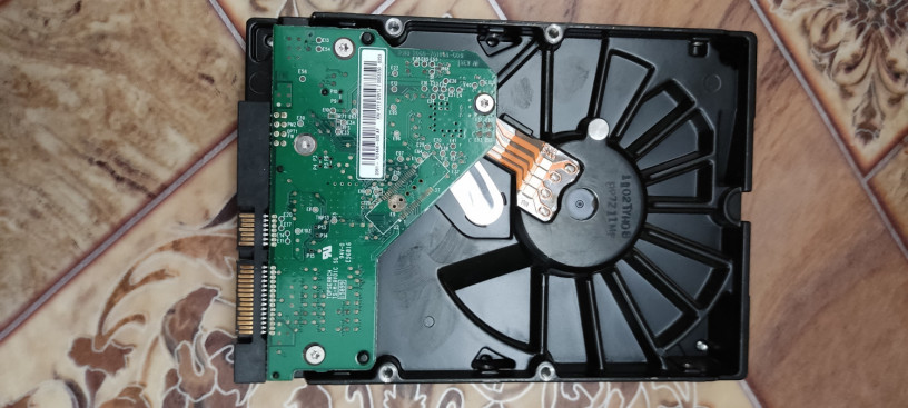 prodam-zyostkii-disk-na-80gb-big-1