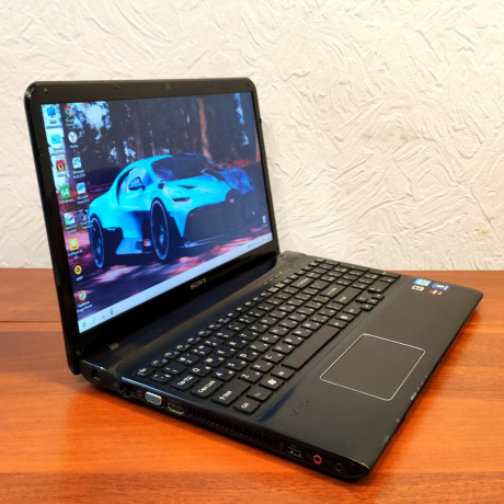 noutbuk-sony-sve151c11v-156core-i3-23708-120ssd500hdd-gbradeon-7600-1gb-big-3