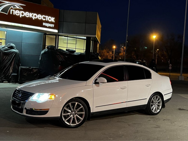 volkswagen-passat-b6-v-sikarnom-sostoyanii-big-1