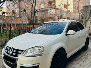 Продам Volkswagen Jetta individual