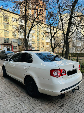 prodam-volkswagen-jetta-individual-big-4