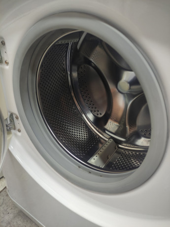 stiralnaya-masina-a-classa-hotpoint-ariston-uzkaya-na-6kg-big-2