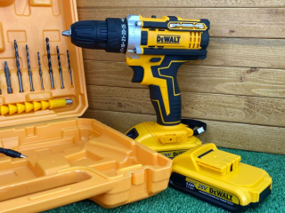 Шуруповерт Dewalt 26v / доставка