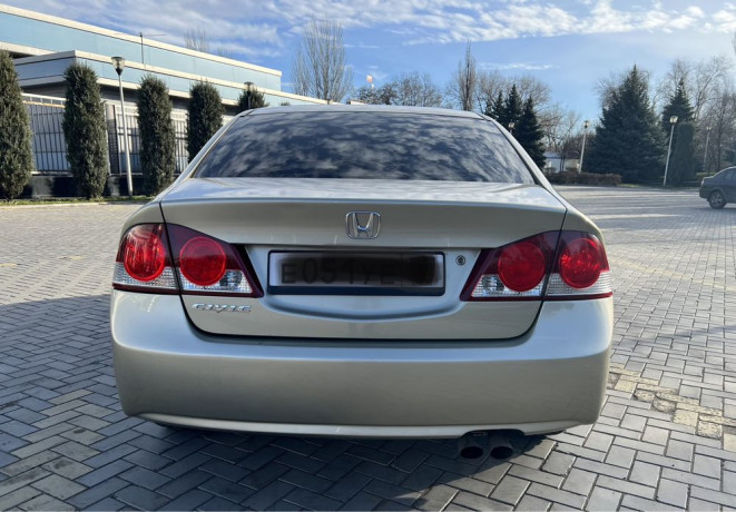 honda-civic-18-2008g-big-4