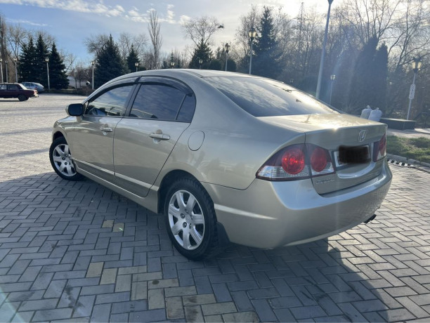 honda-civic-18-2008g-big-3