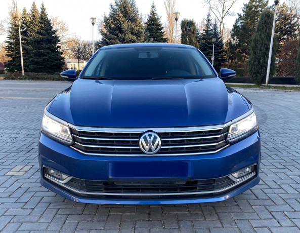 volkswagen-passat-se-big-0