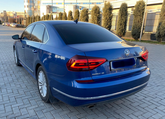 volkswagen-passat-se-big-3