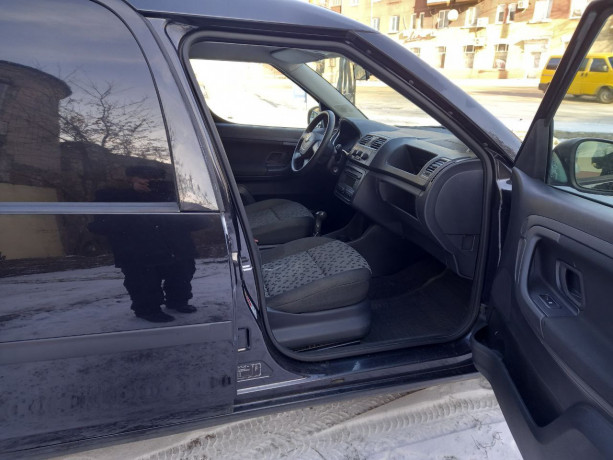 prodaetsya-avtomobil-skoda-praktik-gruzovoi-big-2