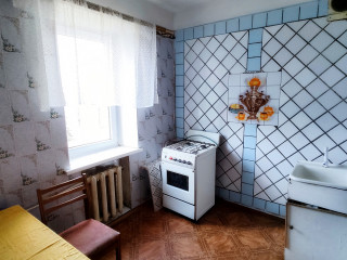 Квартира иловайск 2 комнатная не дорого под ремонт продам куплю