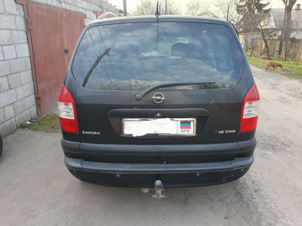 opel-zafira-16-2005-g-big-7