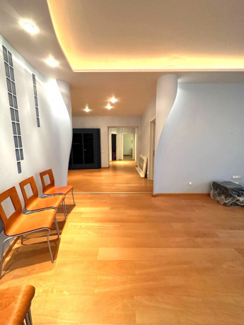 prodaza-novostroi-4-komkv-170m2-vorosilovskii-raion-peroreskova-big-1