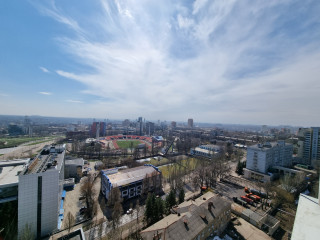 Продам 3-х комнатную квартиру в Донецке +79493687559