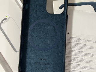 Продам чехлы на IPhone 12 Pro