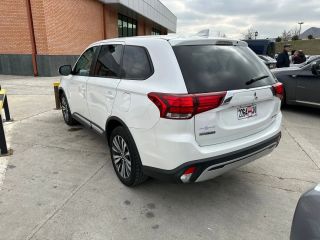 Продам mitsubishi outlander 2019