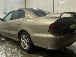 Mitsubishi galant 2002