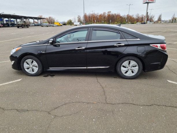 hyundai-sonata-gibrid-big-3