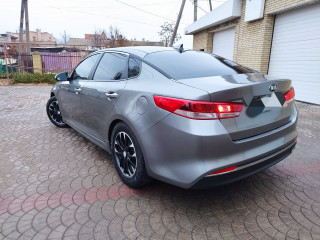 ***Kia Optima LX***