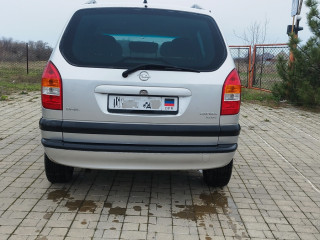 Opel Zafira A