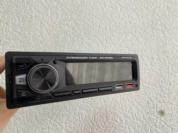 avtomagnitola-pioneer-bluetooth-aux-big-1