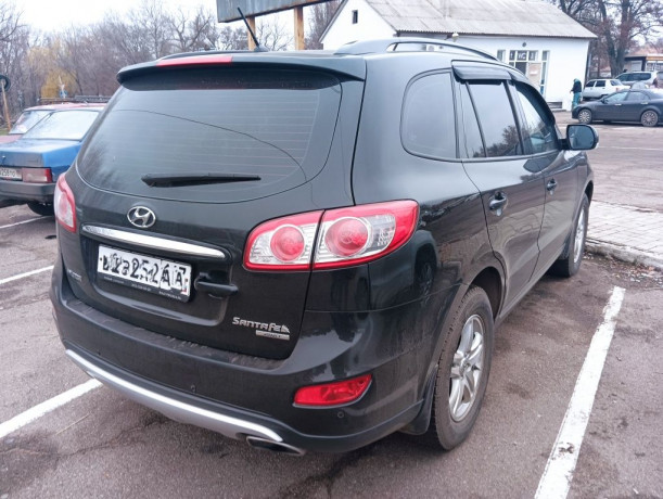 prodam-hyundai-santa-fe-2012-g-big-2