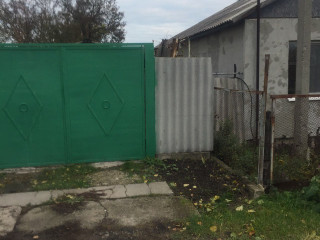 Продам дом п. Тепличное