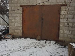 Продам большой дом п. Тепличное