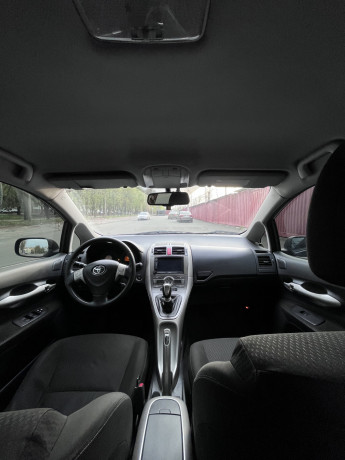 toyota-auris-2007-big-4