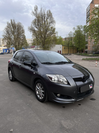 toyota-auris-2007-big-0