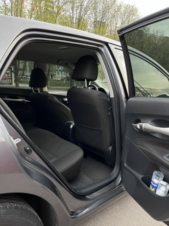 toyota-auris-2007-big-8