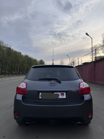 toyota-auris-2007-big-10