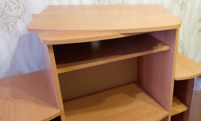 tumba-pod-tv-big-1