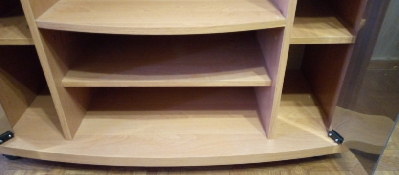 tumba-pod-tv-big-3