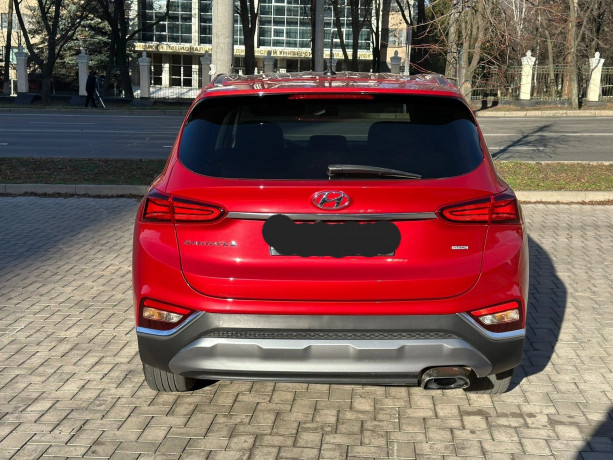 prodam-avto-hyundai-santa-fe-2019-god-big-4