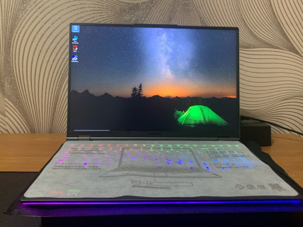 igrovoi-noutbuk-lenovo-legion-7-ryzen-9-5900hx-3080165v-1tb32gb-16165gc-150k-i-170k-big-2