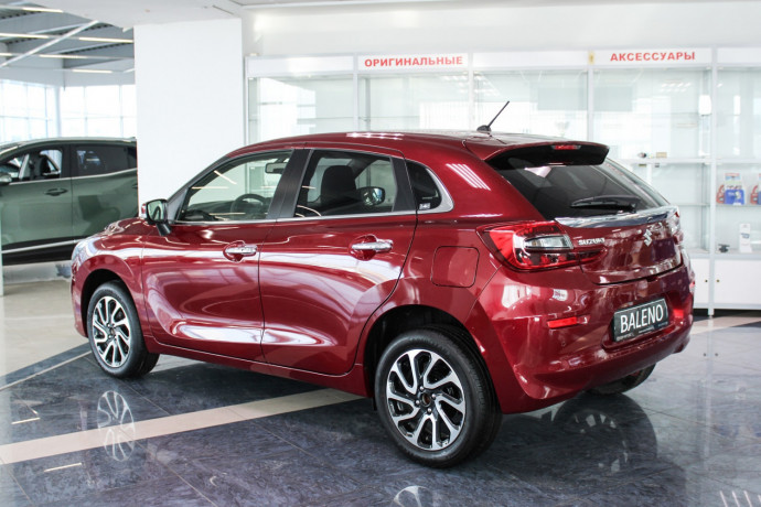 novyi-suzuki-baleno-2022-big-1