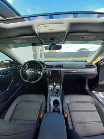 volkswagen-passat-2018-big-4