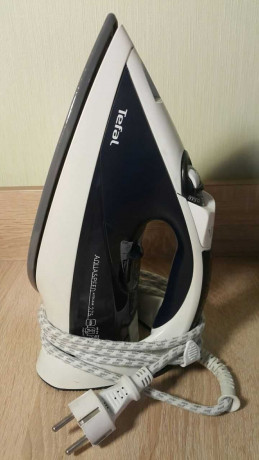 utyug-tefal-aquaspeed-autoclean-s-keramiceskoi-podosvoi-big-1