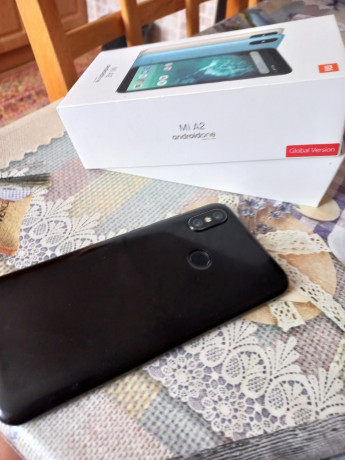 prodam-telefon-xiaomi-mia2-big-1