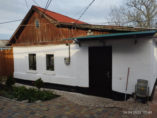 dom-radugabosse-garaznye-boksy-otoplenie-nasosnaya-stanciya-1000l-naves-big-8