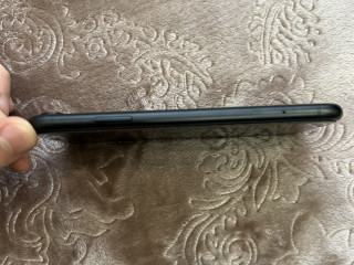 Продам iPhone XR 64 GB Black
