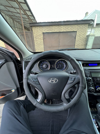prodam-hyundai-sonata-2013g-24gdi-188-ls-big-6